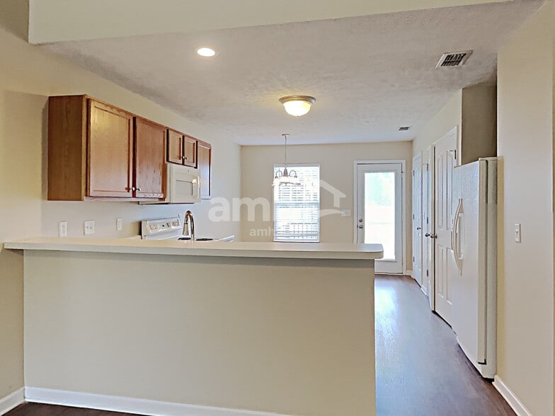 Building Photo - 1331 Mac Duff Dr