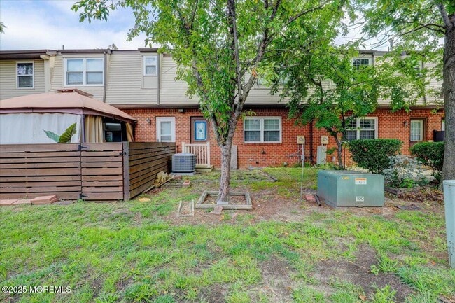 Building Photo - 604 Ezara Ct