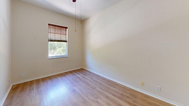 Building Photo - 5773 NW 119th Terrace