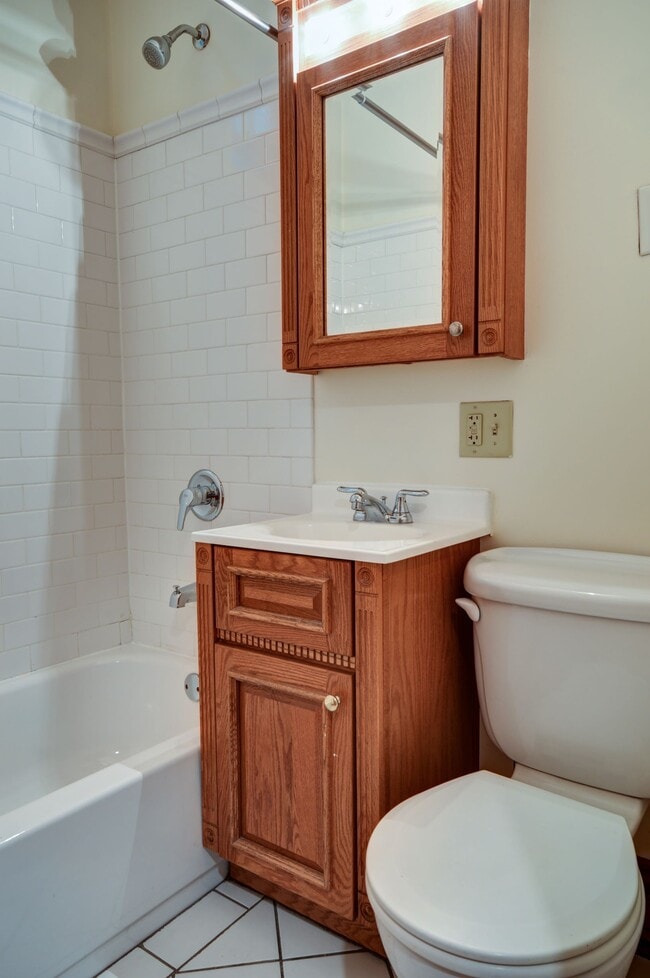 Floorplan - 2748 N. Lincoln