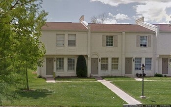 Building Photo - Condo in Stratford Court