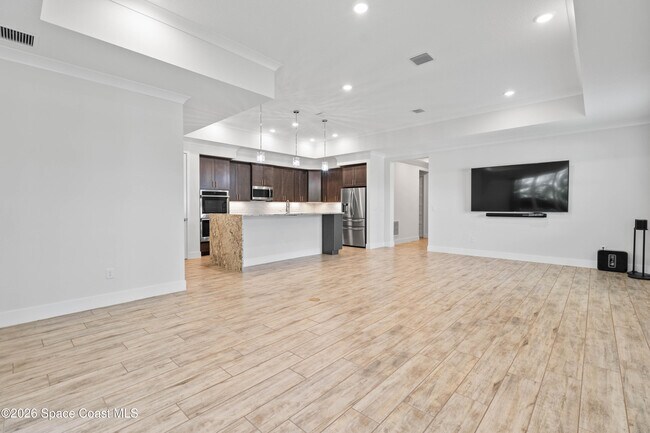 Building Photo - 82 Hubble Ln