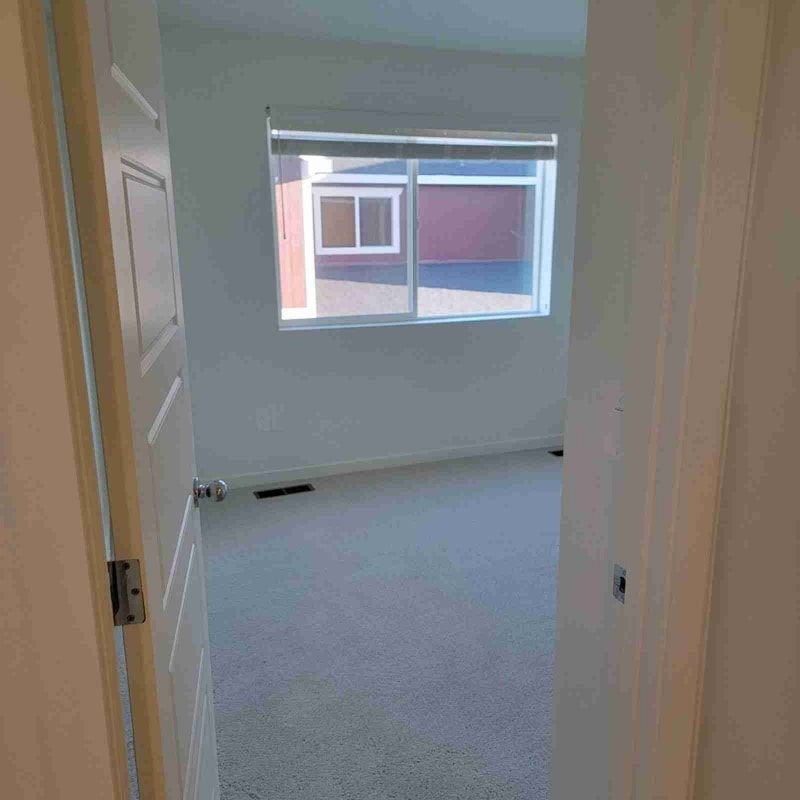 Building Photo - 323 Condor Wy