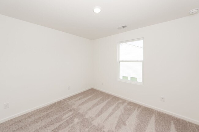 Building Photo - 543 Polaris Wy