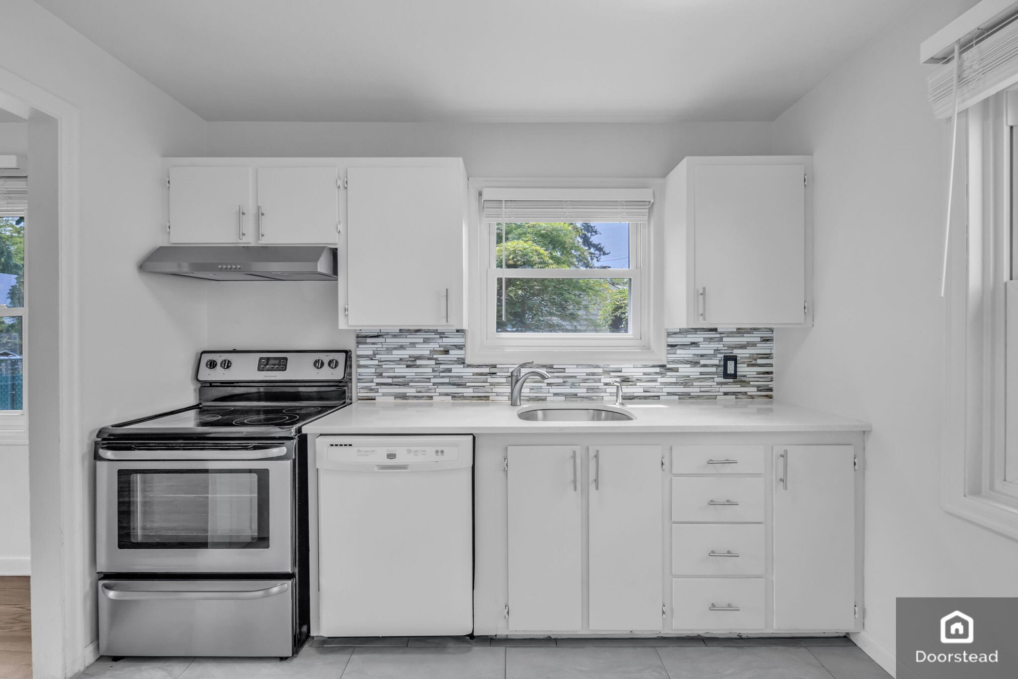Building Photo - 10107 33rd Ave SW