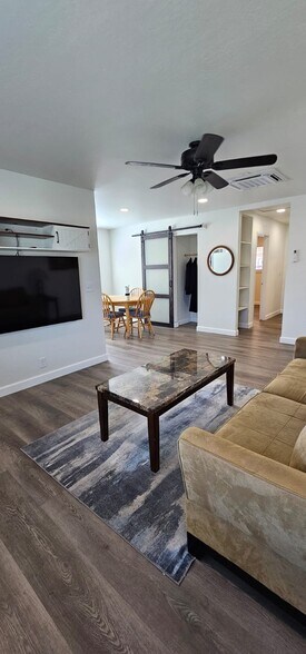 Building Photo - 451 Carneros Ave