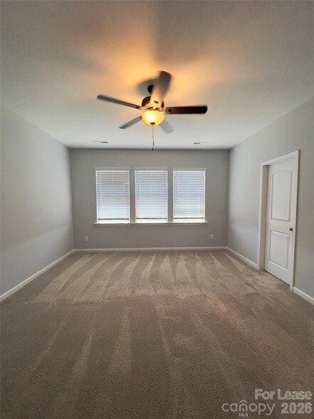 Building Photo - 11262 Serenity Farm Dr