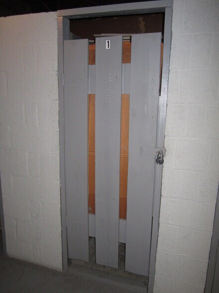 Building Photo - 5712 Phillips Ave