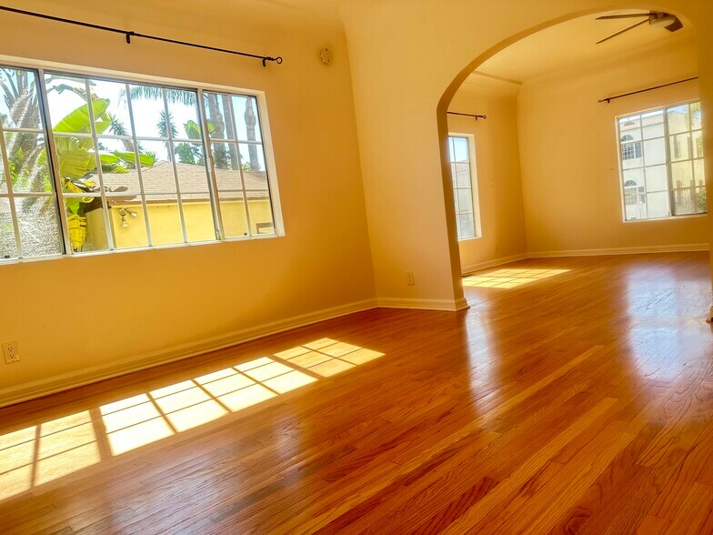 Building Photo - 1602 S Sierra Bonita Ave