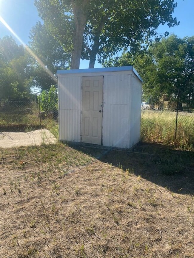 Building Photo - Cozy 3 Bedroom 1 Bathroom Trailer Home!!!