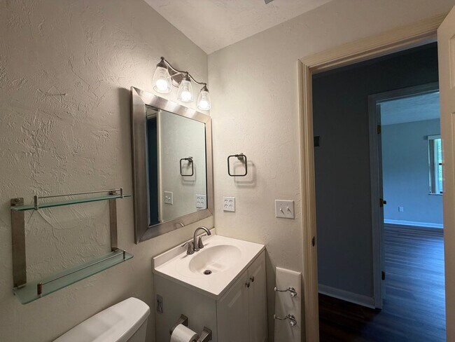 Building Photo - Newly renovated, new painted on large lot - mowing included in rent!