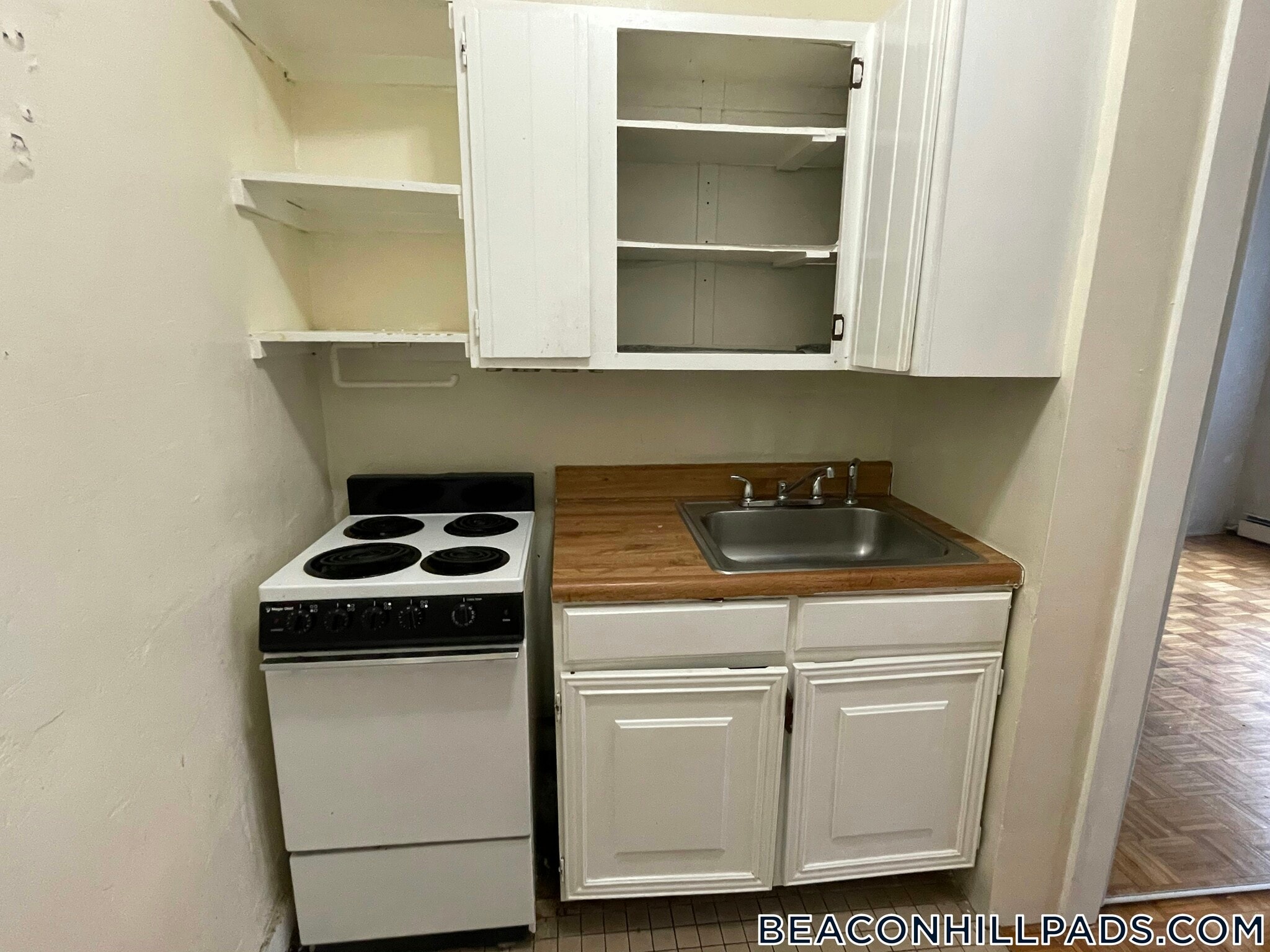 Building Photo - 40 Anderson St