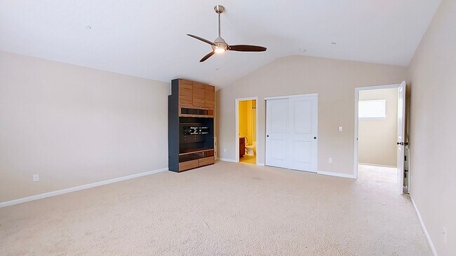 Building Photo - Beautiful Cedar Mills Home With An Easy Co...