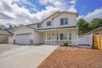 Building Photo - 8907 NE 84th St