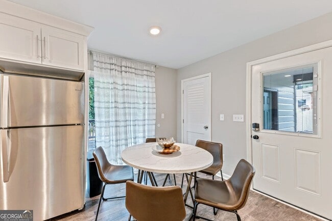 Building Photo - 3590 Ponderosa Ln