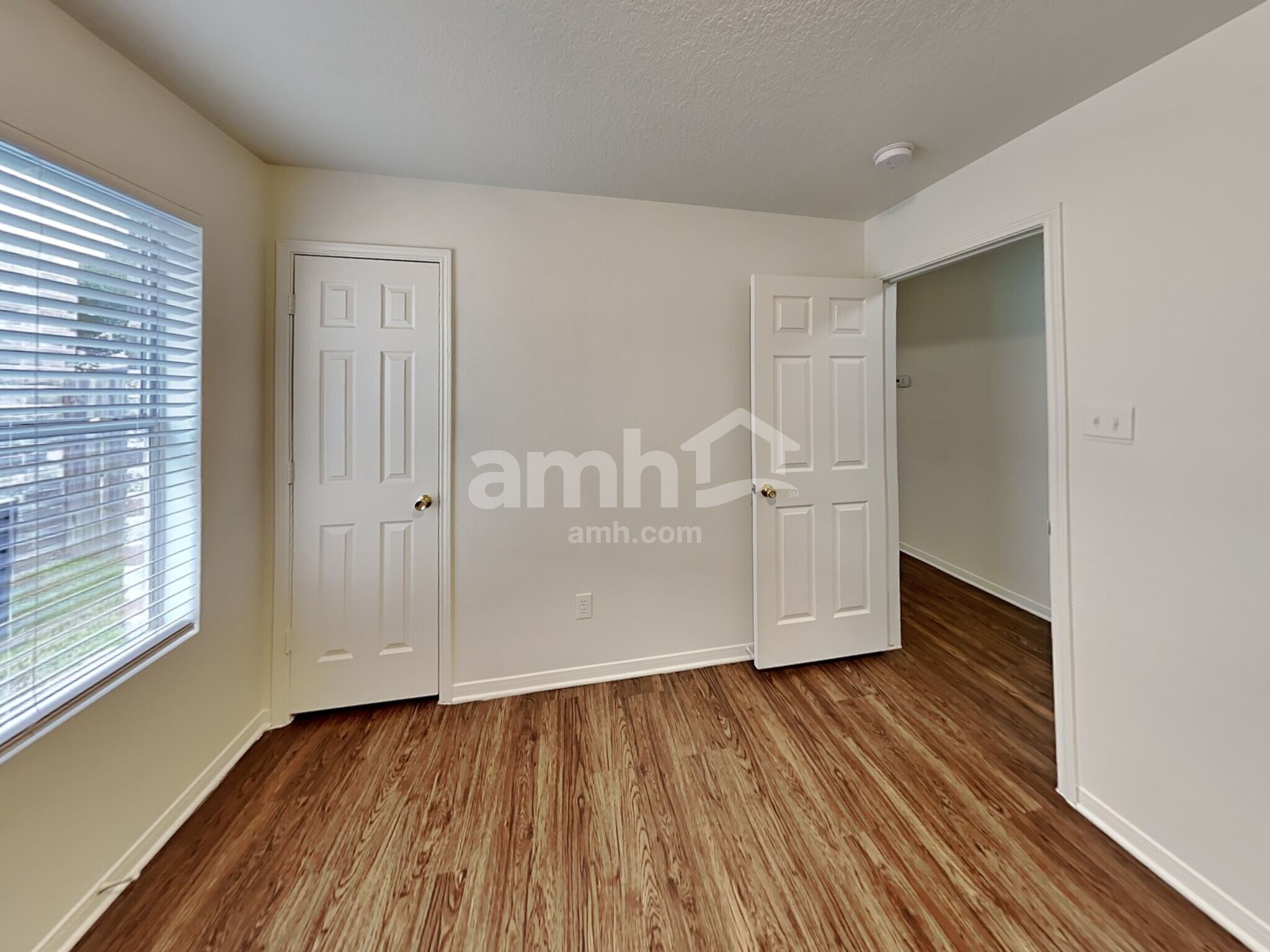 Building Photo - 12123 Landsdown Ridge Way