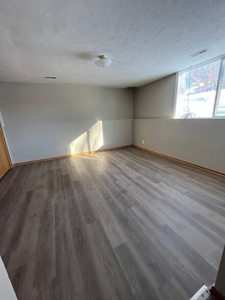 Building Photo - 505 Michael Dr