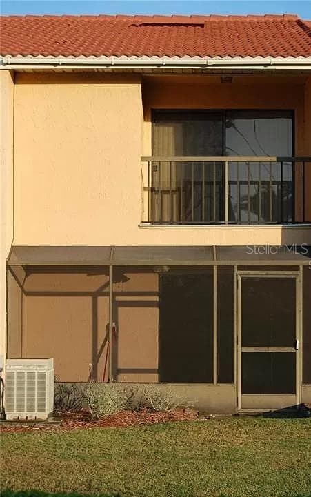 Building Photo - 733 Carpenters Way