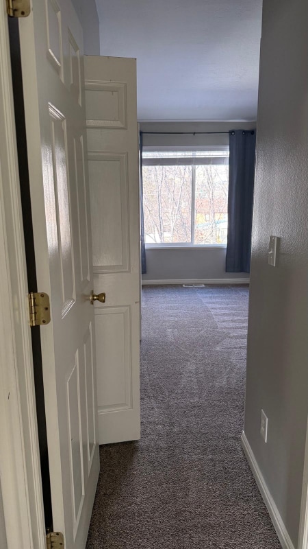 Building Photo - 365 E 760 N