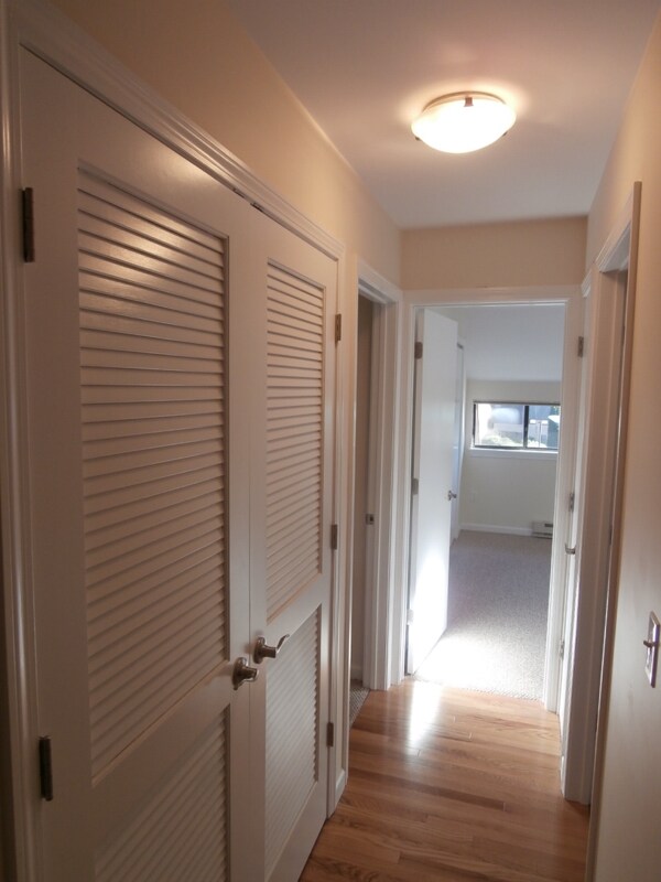 Building Photo - 38 Great Meadow Ln