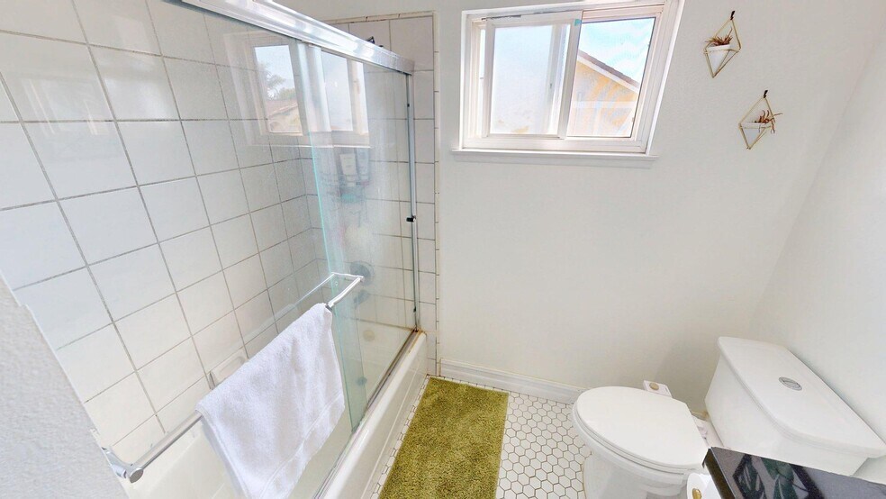 Building Photo - 880 Cayo Grande Ct