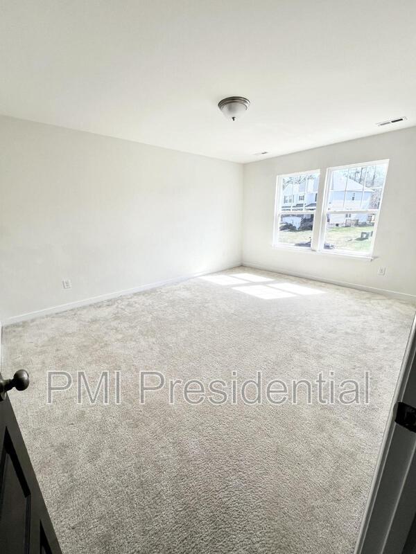 Building Photo - 15606 Wolfboro Rd