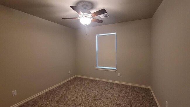 Building Photo - 8720 SW 66th Pl