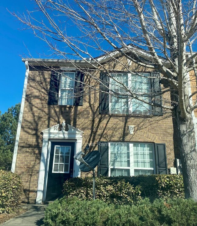 Building Photo - 5616 Union Pointe Dr