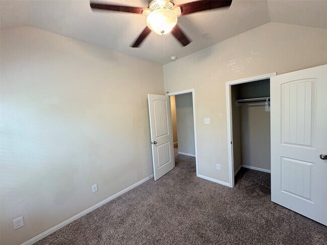 Building Photo - 3721 Whisper Walk