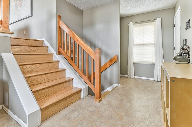 Building Photo - 5150 Saddle Dr