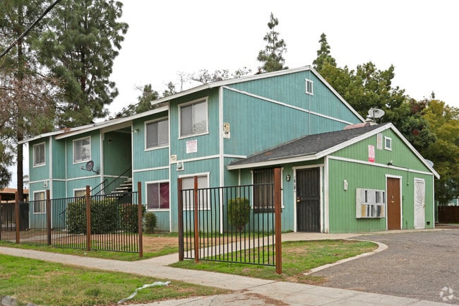 Peppertree Apartments Primary Photo - Peppertree Apartments