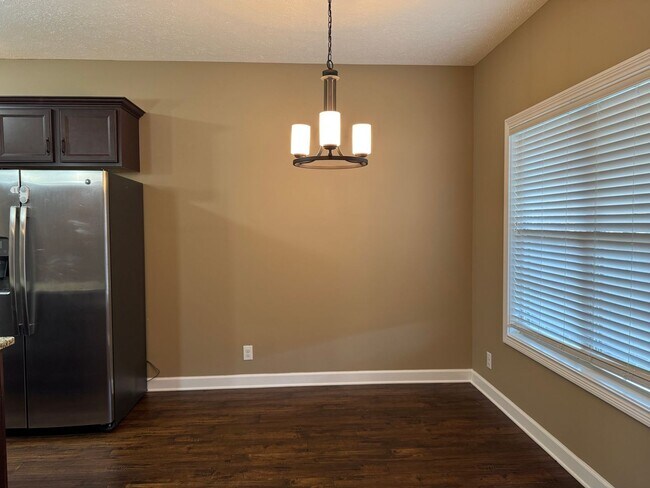 Building Photo - Crosswinds Subdivision! Beautiful 2 Story ...