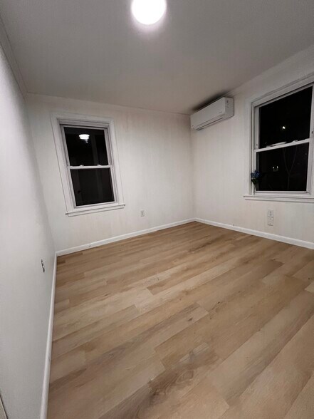 Building Photo - 143 Foote St