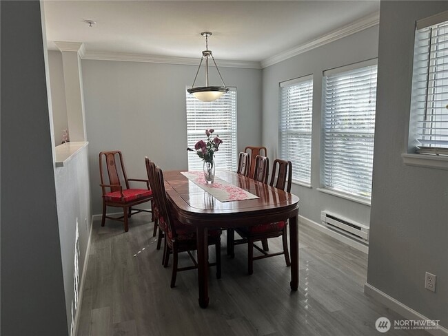 Building Photo - 33020 10th Ave SW