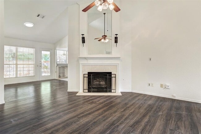 Building Photo - 16304 Kicking Bird Dr