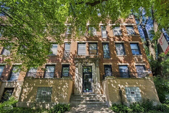 Building Photo - 5402 S Woodlawn Ave