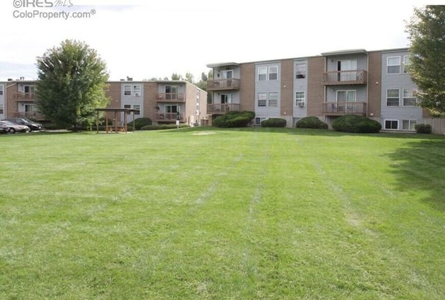 Building Photo - 1608 Cottonwood Dr