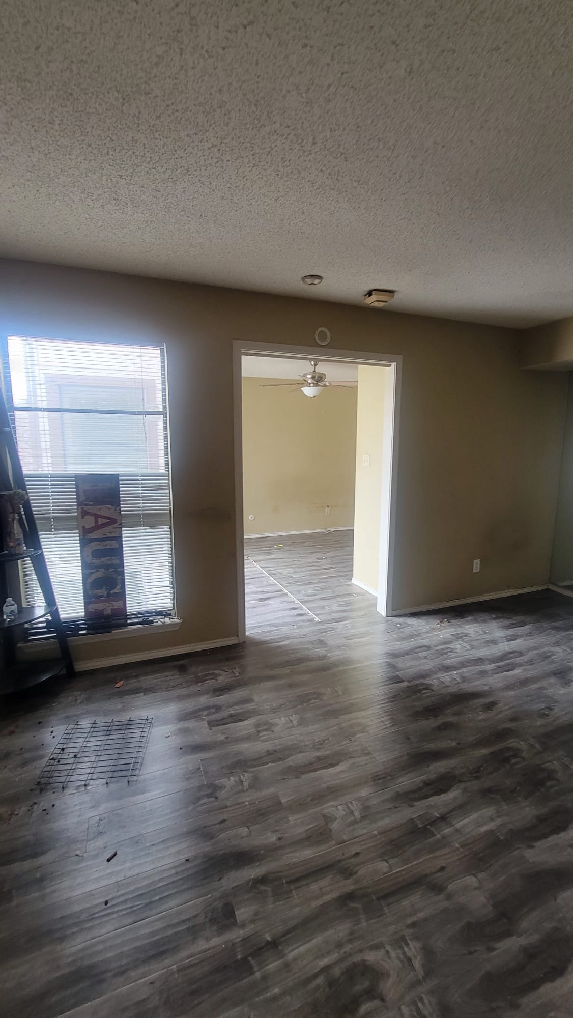 Building Photo - 2300 Balsam Dr