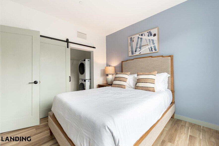 Building Photo - 39 Railroad Ave