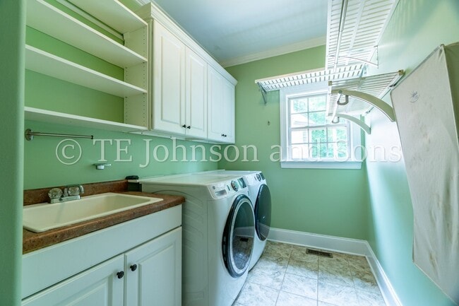 Building Photo - Luxury Living in Lewisville