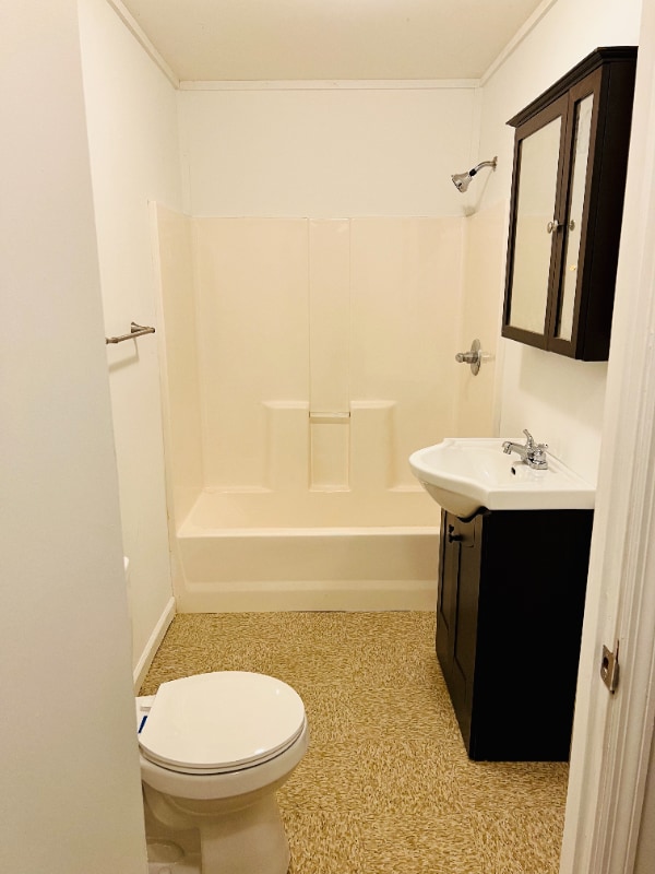 Building Photo - 100 Old Plank Rd