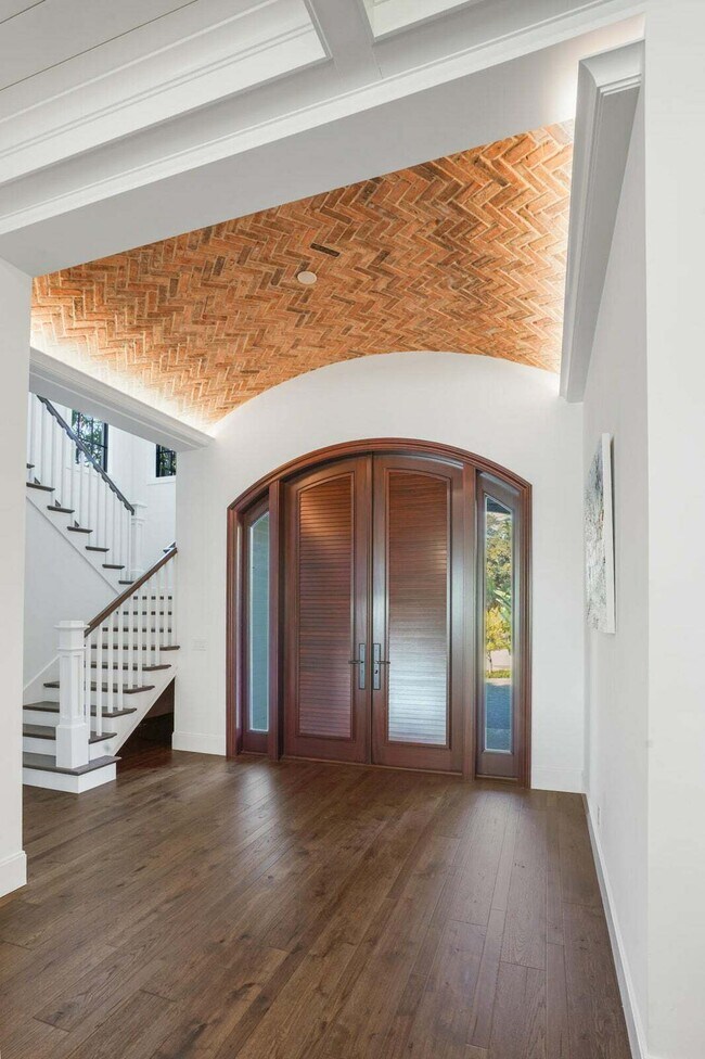 Building Photo - 19471 Harbor Rd S