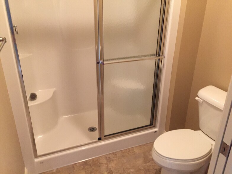 Building Photo - 2409 Wittenberg Ave SE