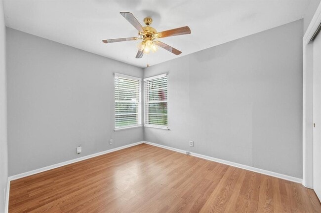 Building Photo - 3007 Kinney Ave