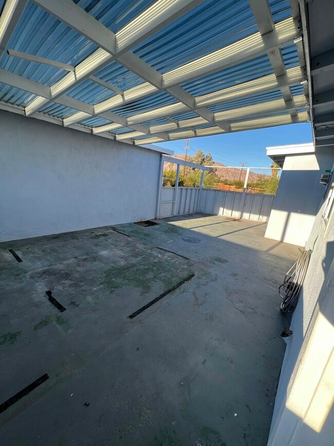 Building Photo - 74975 Serrano Dr