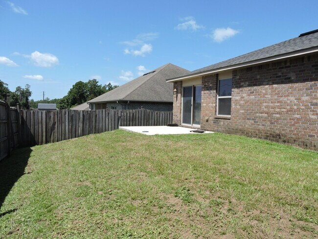 Building Photo - 4642 Hermosa Rd