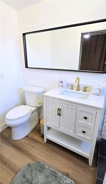 Building Photo - 5747 Jefferson Ave