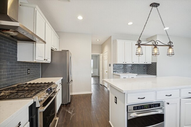 Building Photo - 25126 Barmby Dr