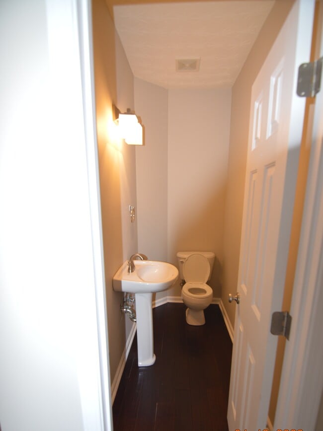 Building Photo - 514 Blossom Way