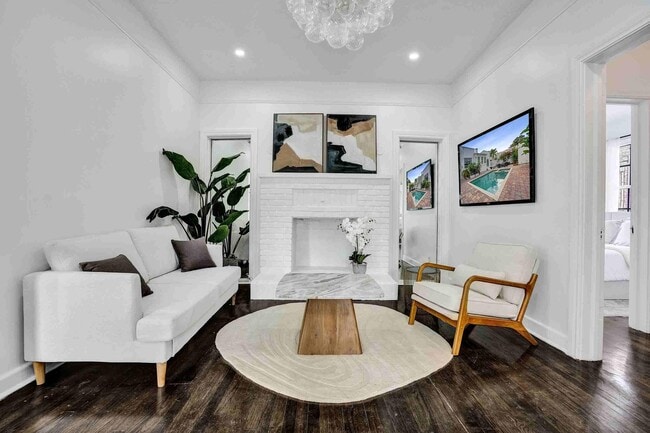 Building Photo - 435 35th St